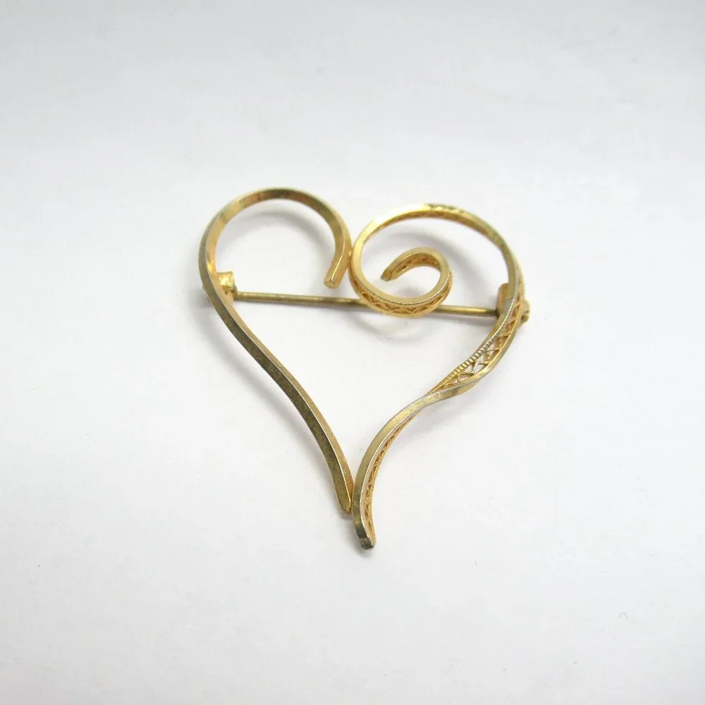 Vintage Heart brooch